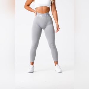NVGTN LIGHT GREY SPORT SEAMLESS LEGGINS